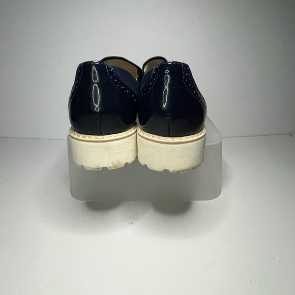 Limelight Anderson Navy Patent Wing Tip Loafers size 8 - Picture 3 of 6